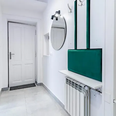 Apartment Apartament Srodmiescie Fabryczna Lodz